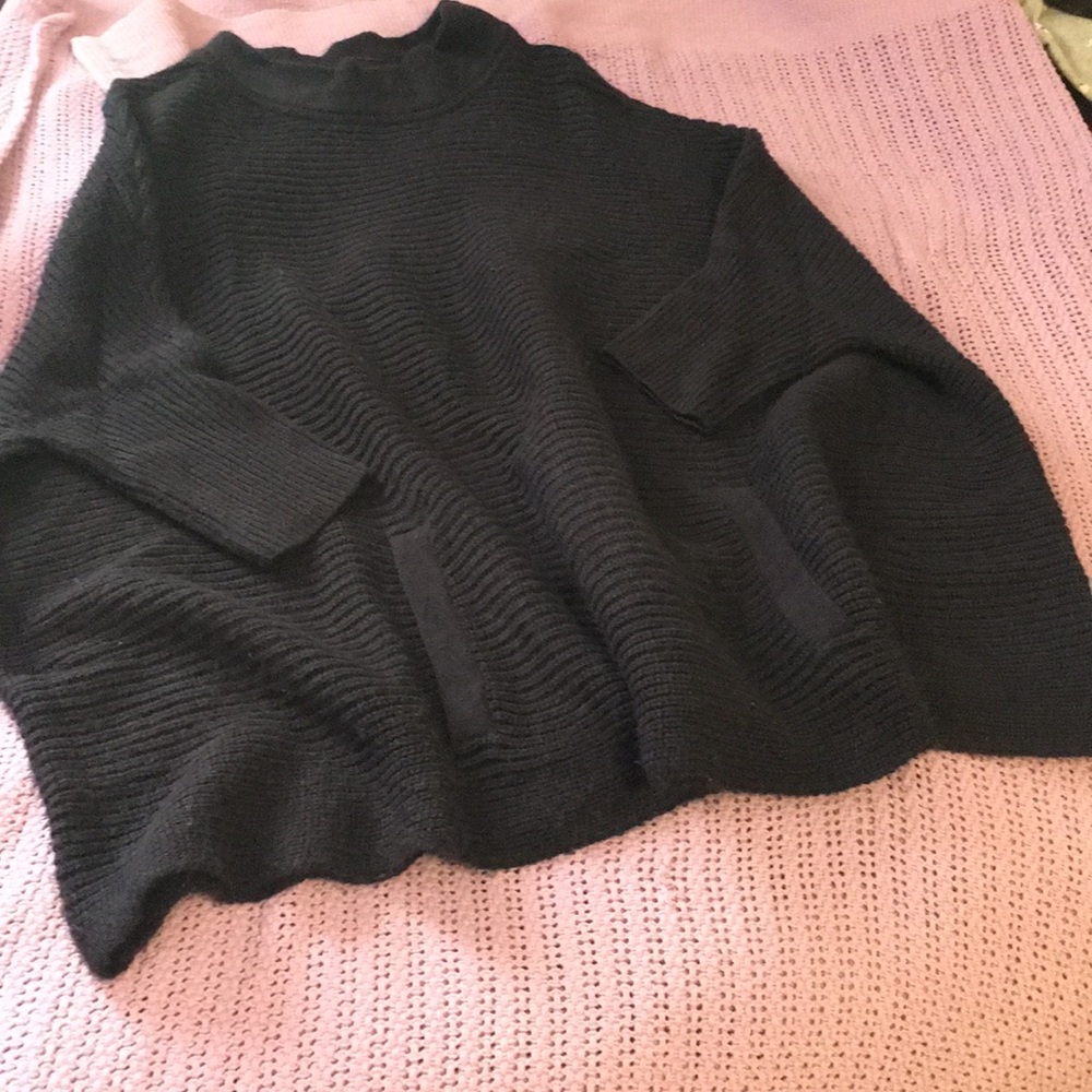 Navy oversized H&M sweater